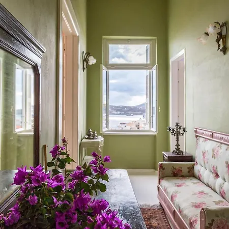 Maria-syros Hermópolis