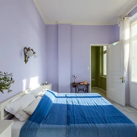 Maria-syros 招待所 3*