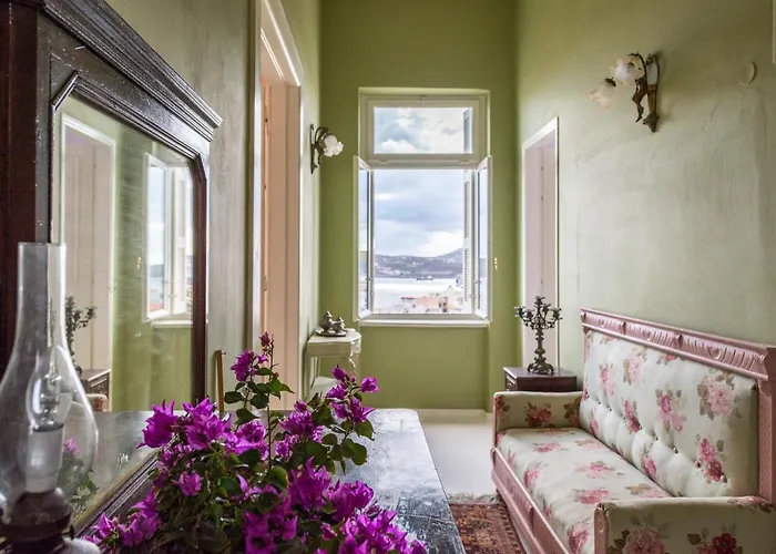 Maria-syros Ermoupoli