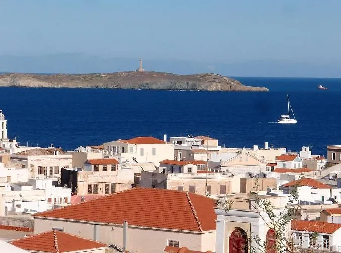 Maria-syros 招待所 3*