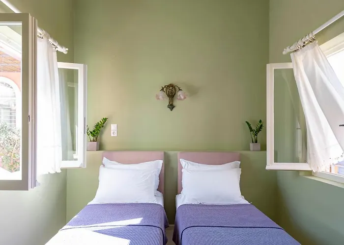 Maria-syros Guest house